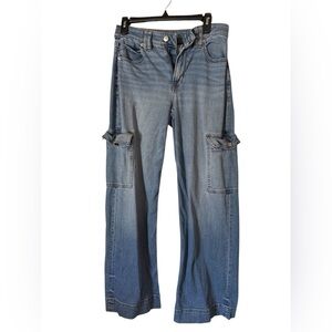 American Eagle Outfitters Relaxed Blue Jeans size 2